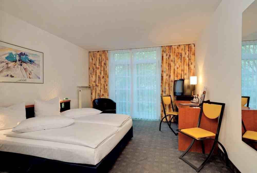 Centro Hotel Nurnberg Room photo